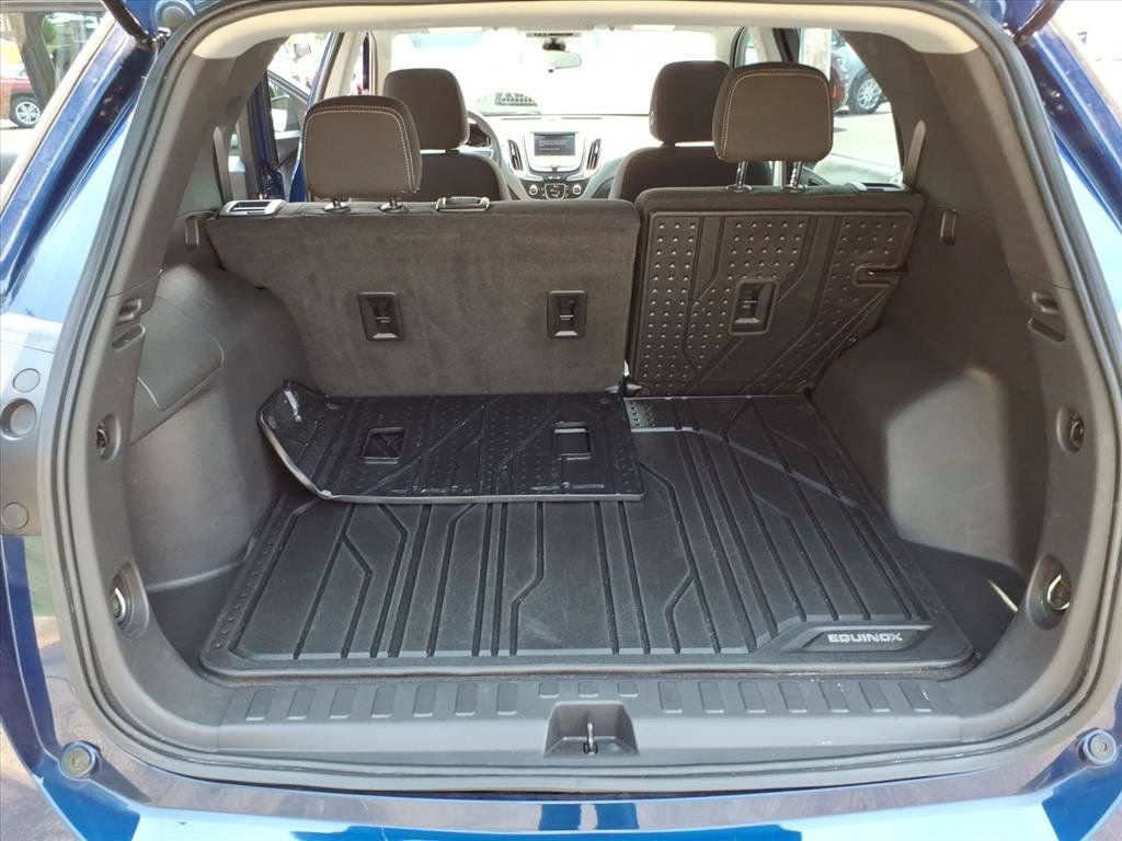 Used 2022 Chevrolet Equinox LS w/ LPO, Floor Liner Package FWD image 18