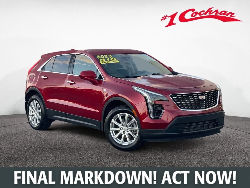 Used 2023 Cadillac XT4 Luxury w/ Cold Weather Package FWD image 1