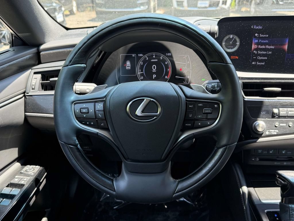 Used 2022 Lexus ES 350 w/ Luxury Package FWD image 19
