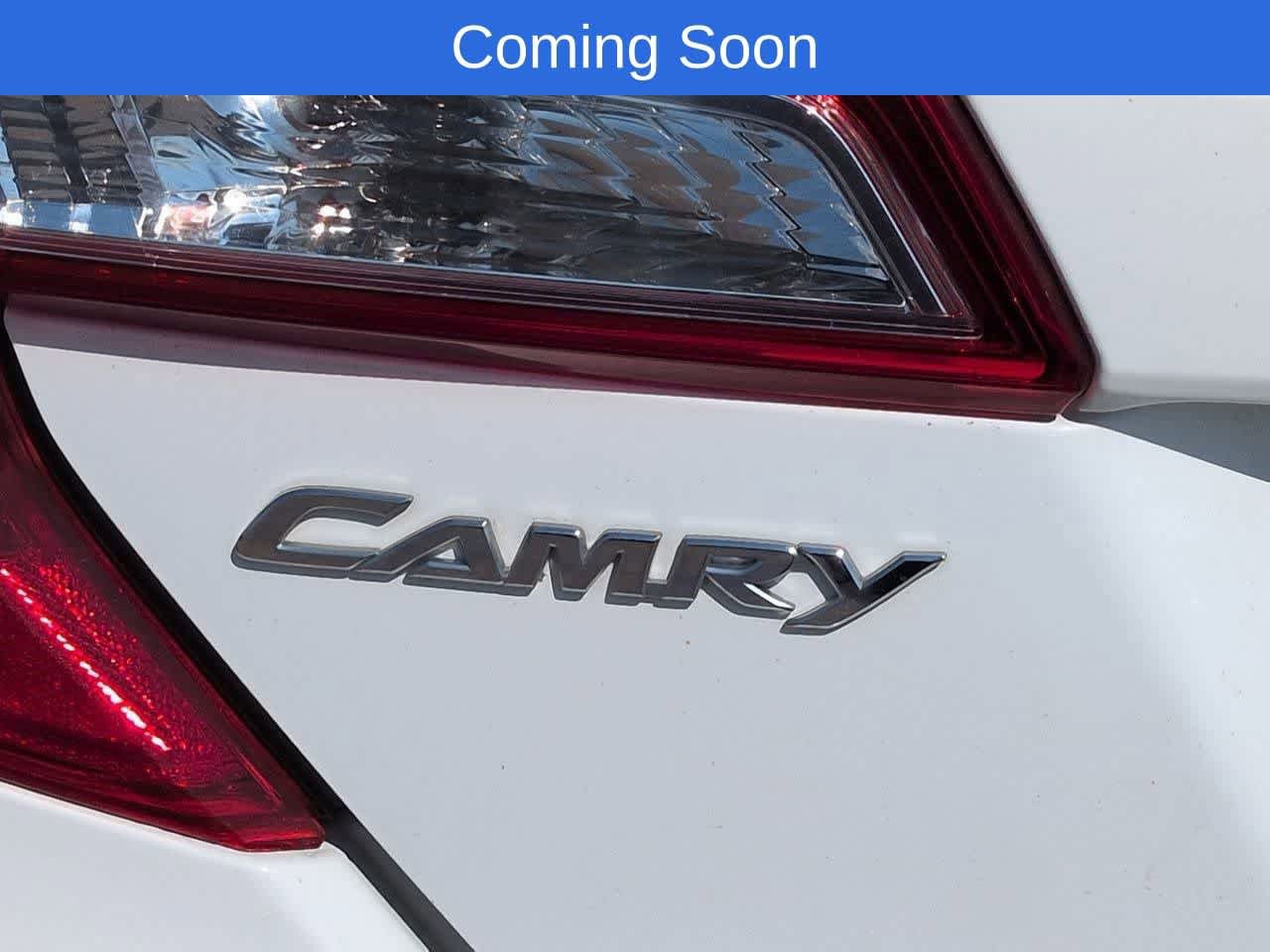 Used 2014 Toyota Camry SE FWD image 12