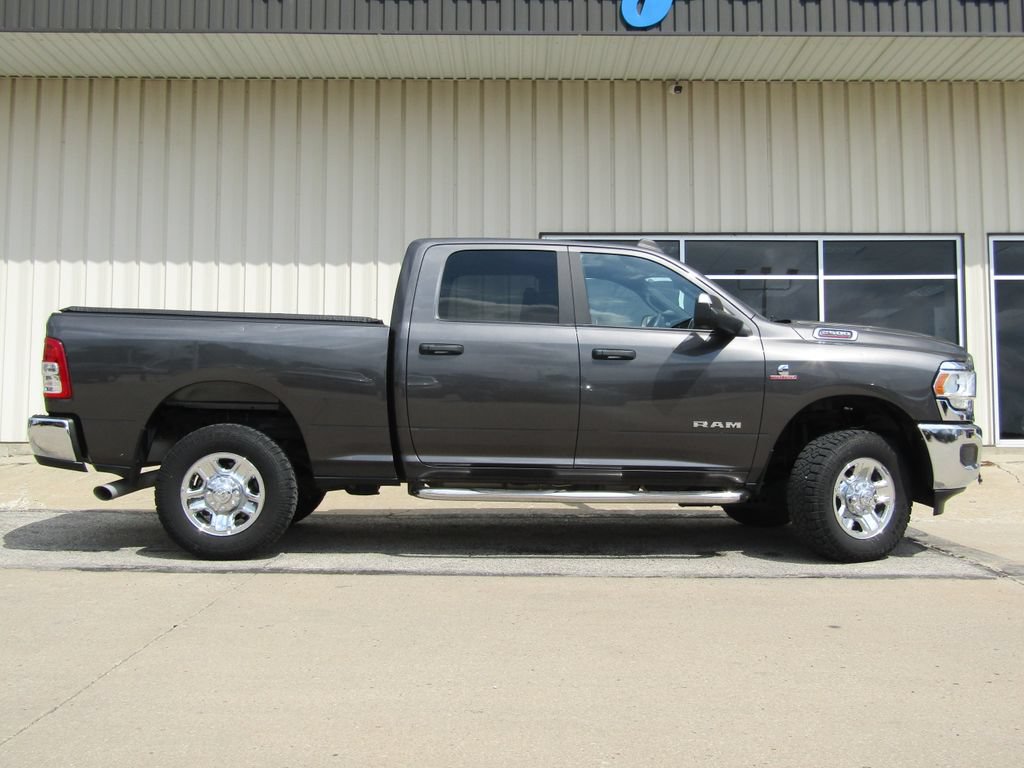 Used 2022 RAM 2500 Big Horn AWD/4WD image 2