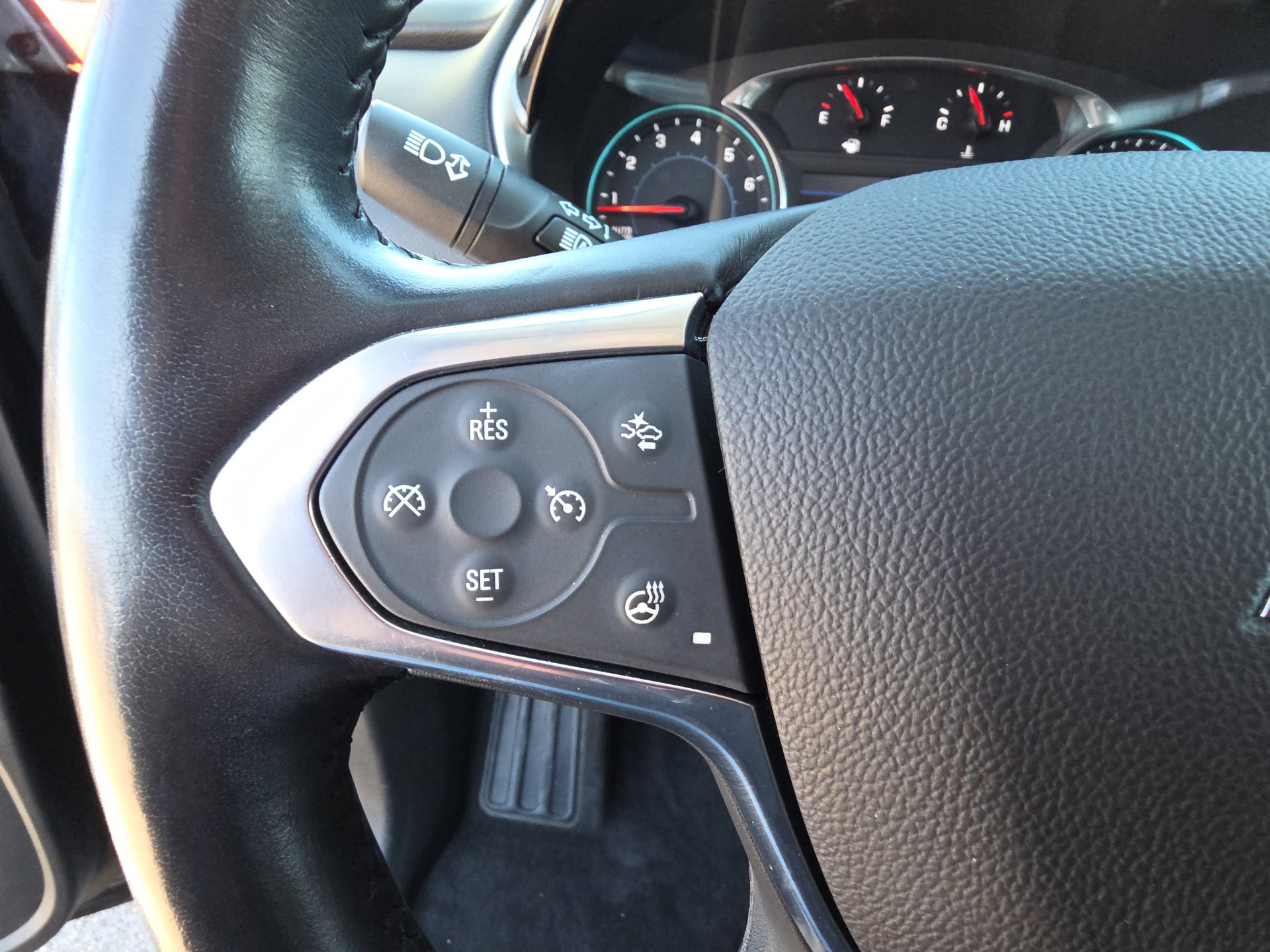 Used 2021 Chevrolet Traverse Premier w/ Redline Edition image 18