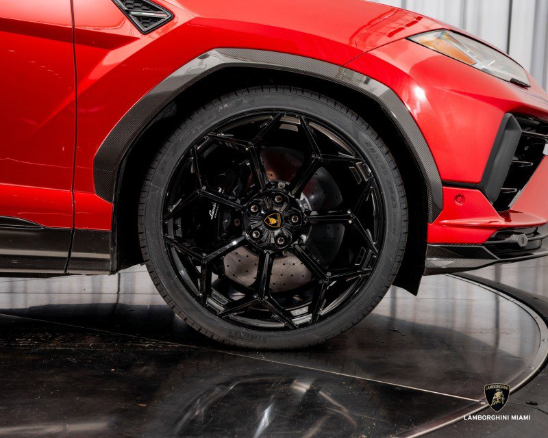 Used 2023 Lamborghini Urus Performante image 25