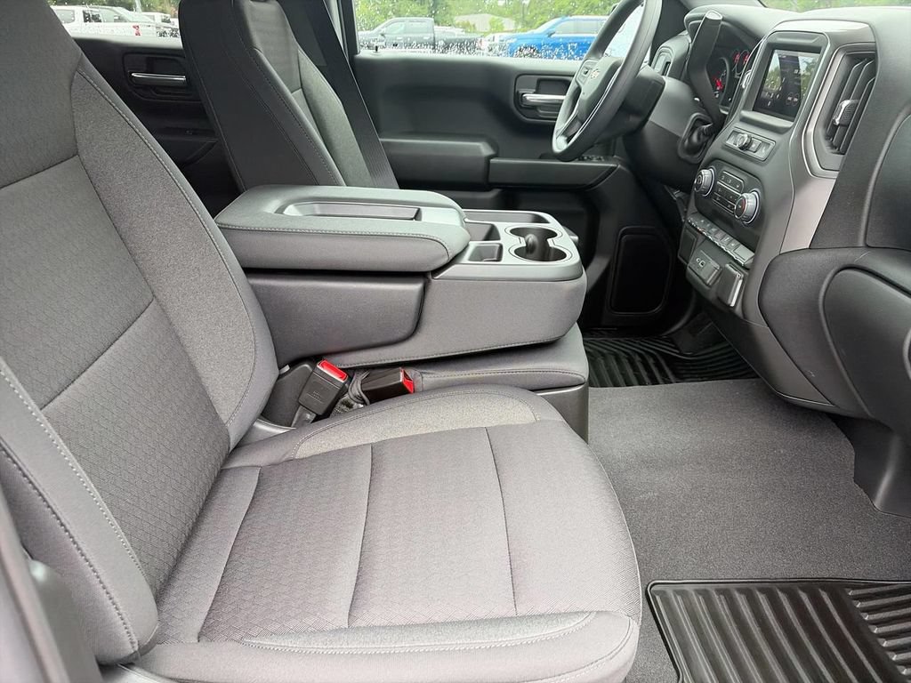 New 2026 Chevrolet Silverado 1500 Custom RWD image 8