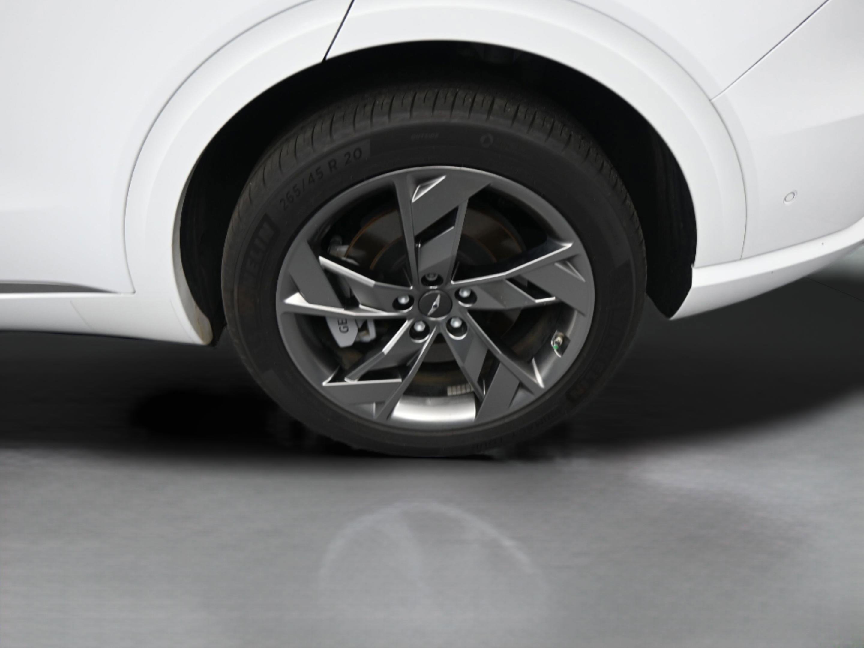 Used 2025 Genesis Electrified GV70 Advanced image 36