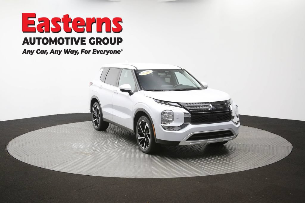 Used 2024 Mitsubishi Outlander SE AWD/4WD image 51