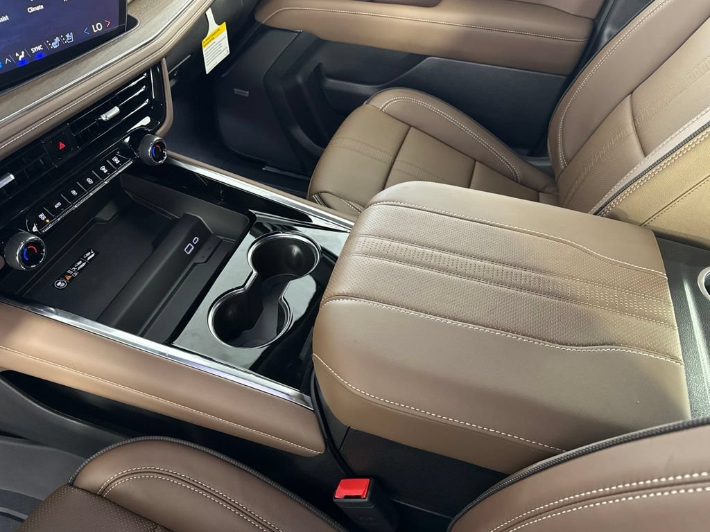 New 2026 Chevrolet Tahoe High Country AWD/4WD image 23