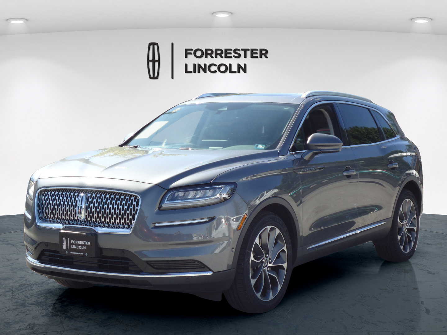 Certified 2023 Lincoln Nautilus Reserve w/ Equipment Group 201A AWD/4WD image 7