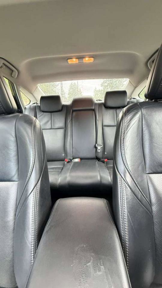 Used 2017 Toyota Avalon Limited w/ Carpet Mat Package FWD image 4