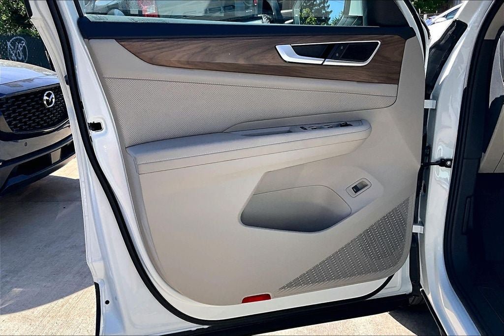 Certified 2026 Volkswagen Atlas SE w/ Panoramic Sunroof Package FWD image 26