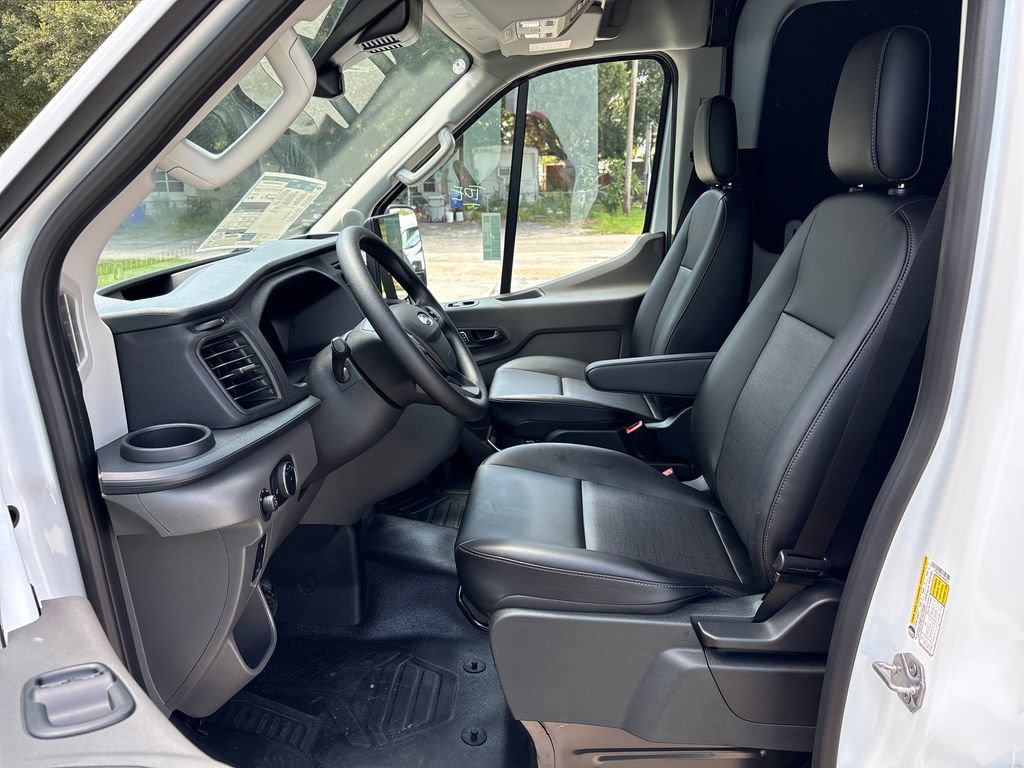 New 2026 Ford Transit 250 148 High Roof Extended w/ Load Area Protection Package RWD image 28
