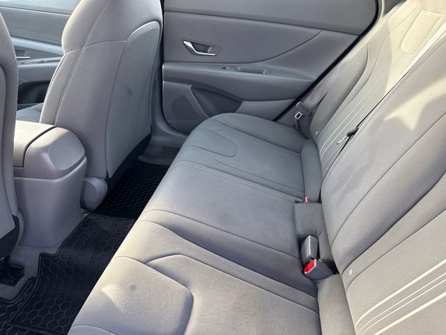 Used 2021 Hyundai Elantra SEL FWD image 14