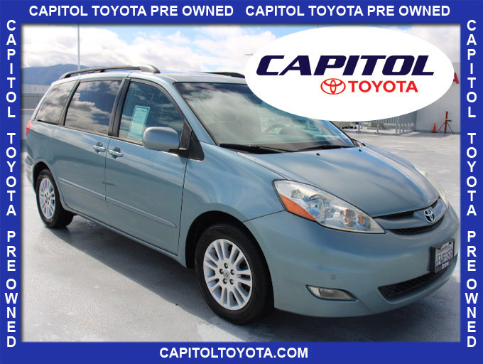 Used 2009 Toyota Sienna XLE image 1