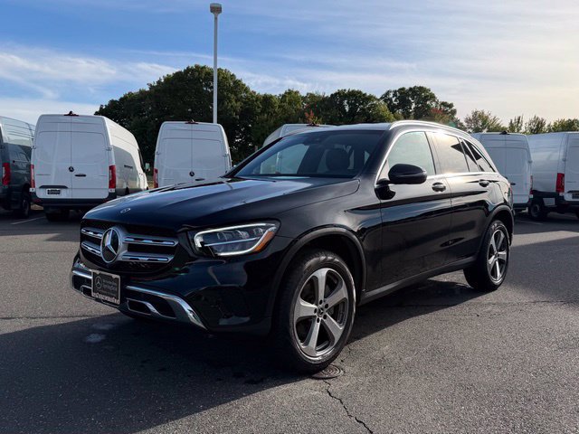 Used 2022 Mercedes-Benz GLC 300 4MATIC w/ Multimedia Package Lite image 3