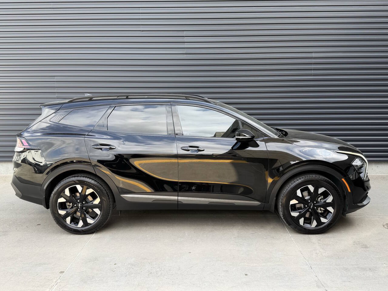 Used 2023 Kia Sportage X-Line w/ X-Line Premium Package AWD/4WD image 8