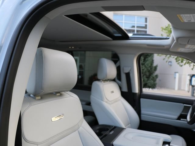 Used 2025 Ford Expedition Max Platinum w/ Driver's Package AWD/4WD image 10