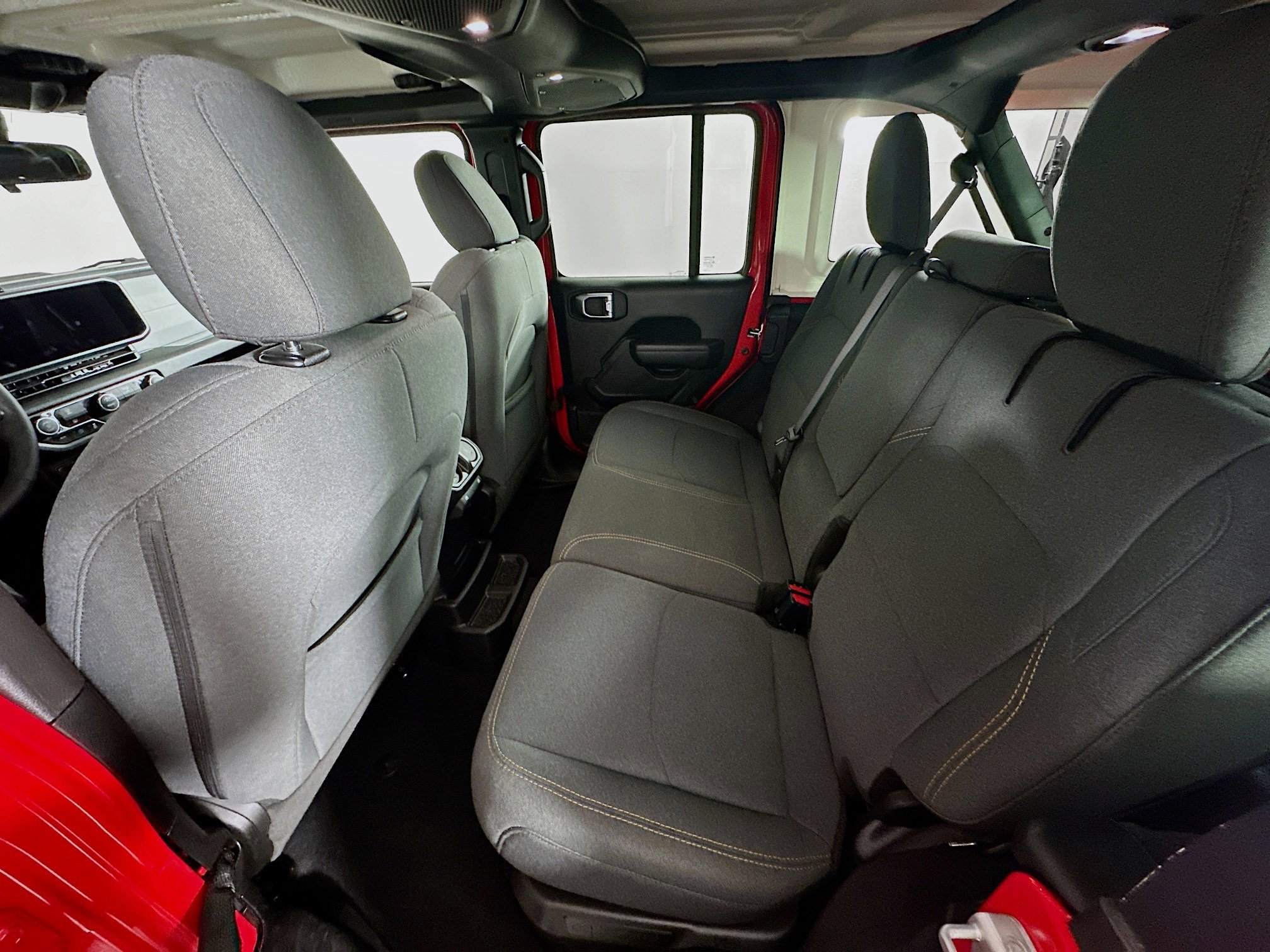 Used 2025 Jeep Wrangler Willys image 26