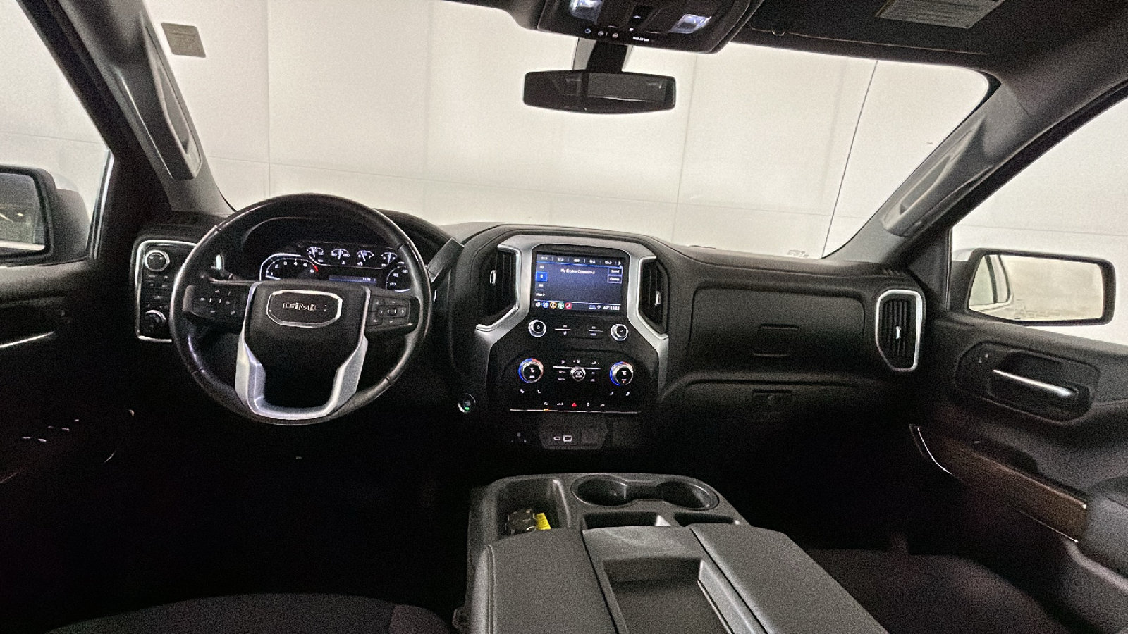 Used 2019 GMC Sierra 1500 SLE w/ SLE Value Package AWD/4WD image 32