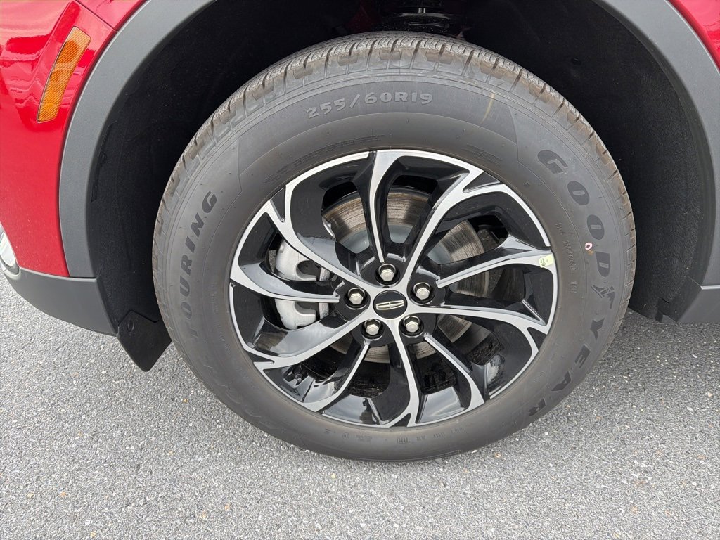 New 2026 Lincoln Nautilus Premier image 13