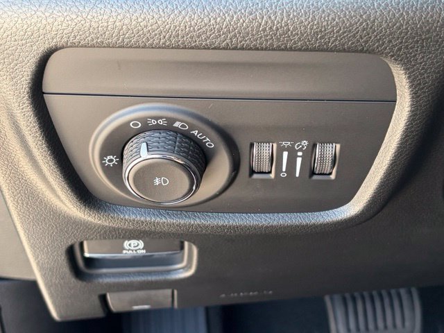 New 2026 Jeep Grand Cherokee Limited AWD/4WD image 25