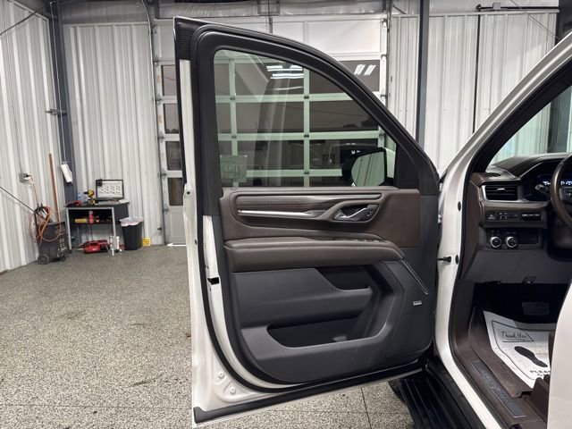 Used 2021 GMC Yukon XL Denali AWD/4WD image 7