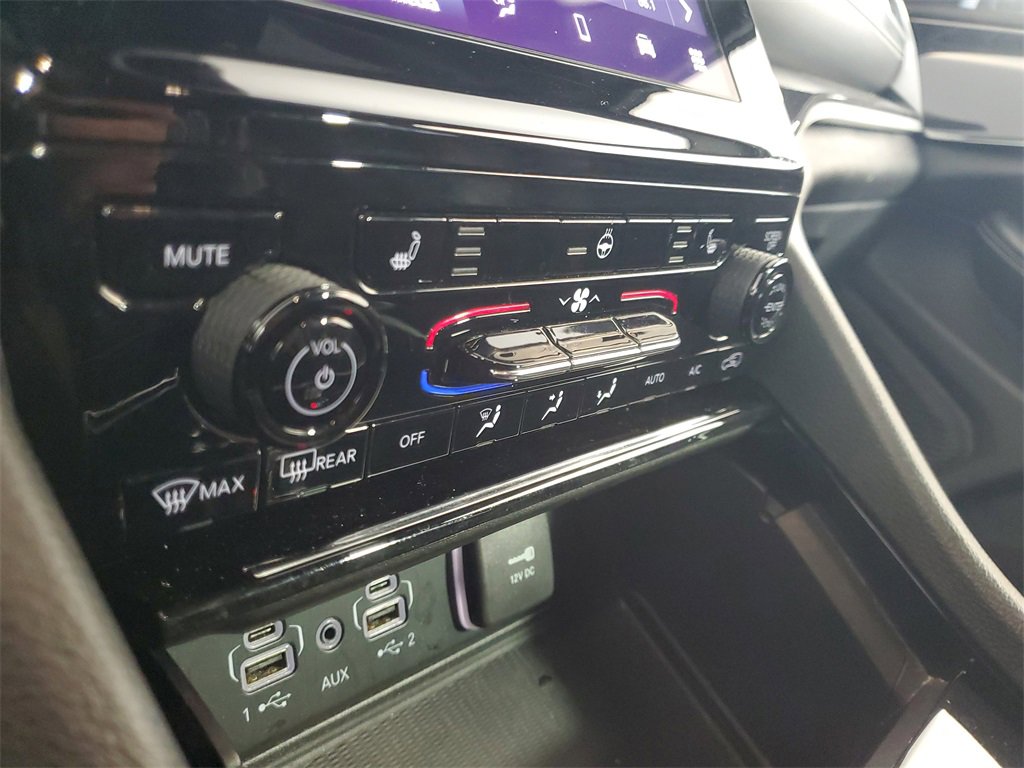 Used 2023 Jeep Grand Cherokee L Laredo image 21