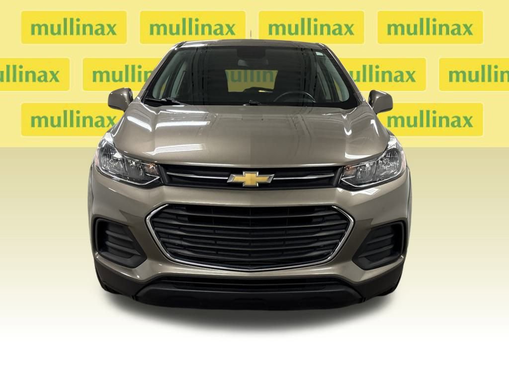 Certified 2020 Chevrolet Trax LS w/ Tint and Cruise Package image 6