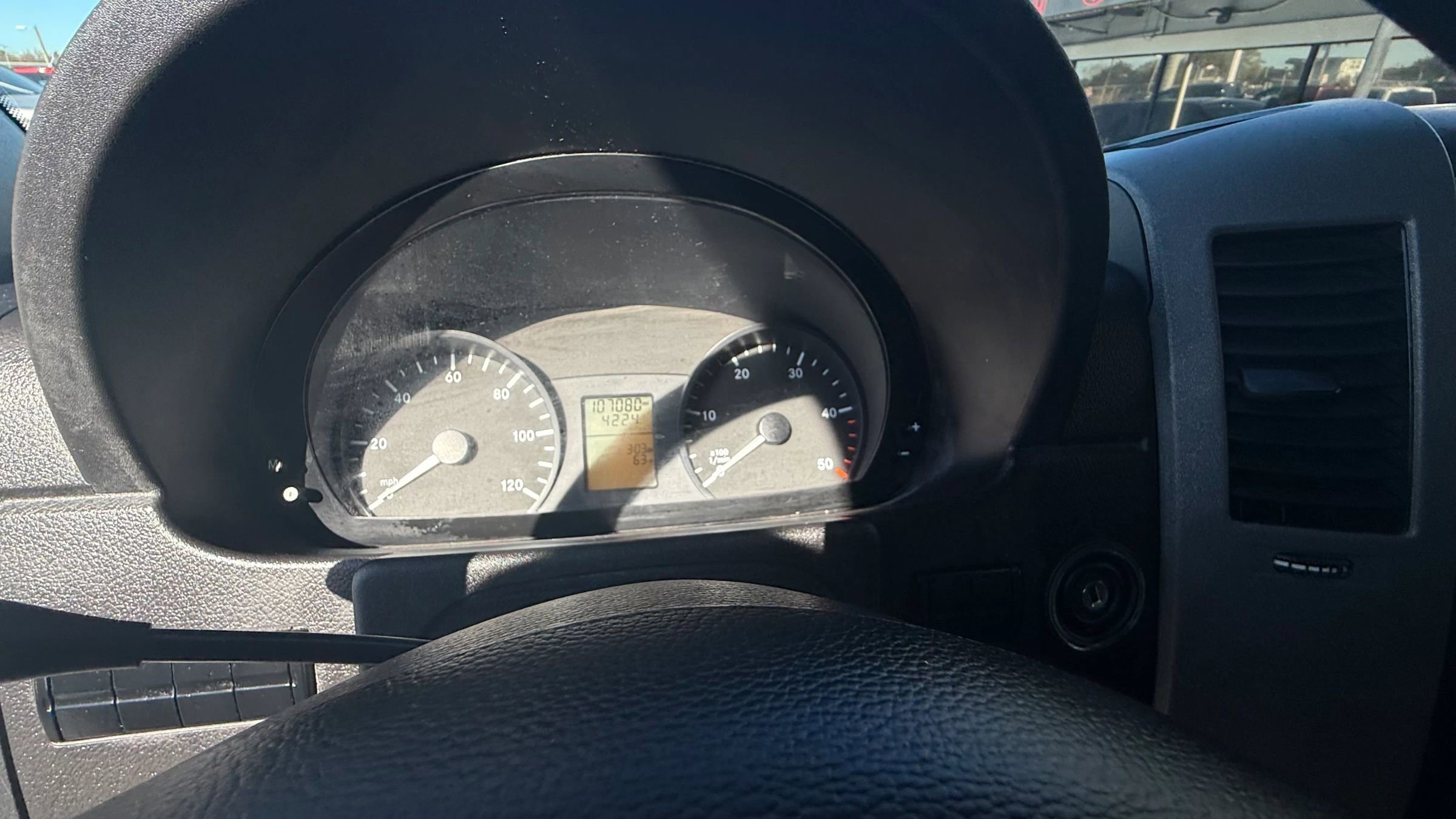 Used 2017 Mercedes-Benz Sprinter 2500 image 20