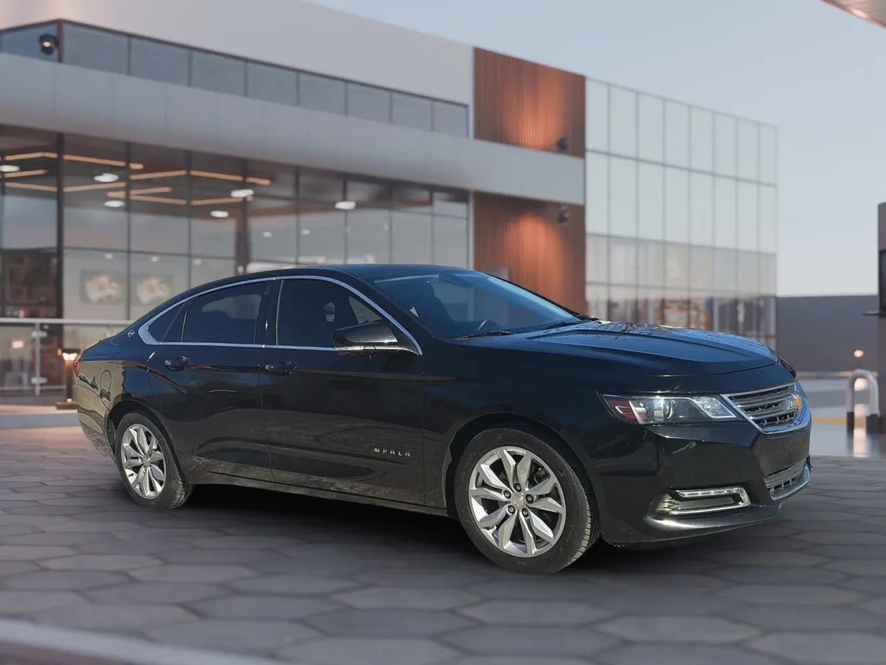 Used 2018 Chevrolet Impala LT image 17