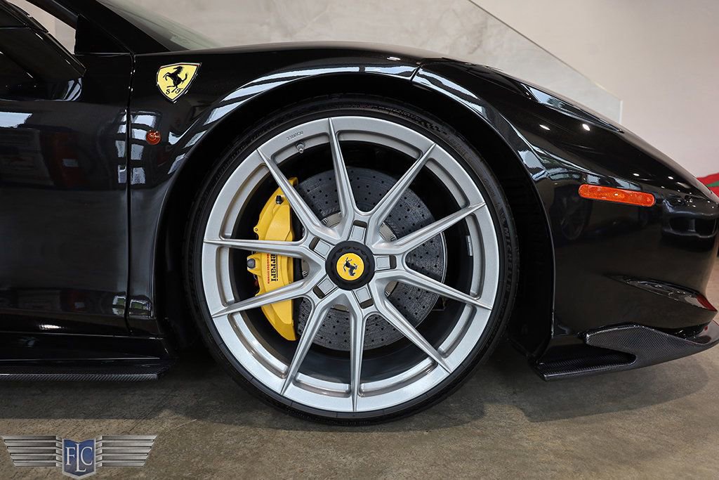 Used 2013 Ferrari 458 Spider RWD image 40