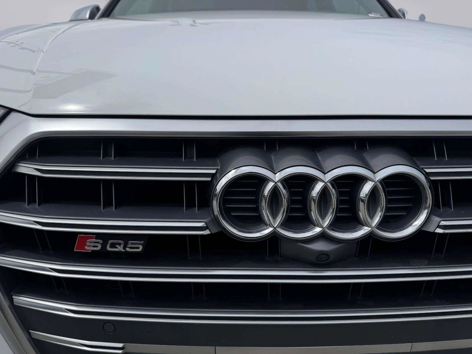 Used 2018 Audi SQ5 Prestige w/ Prestige Package AWD/4WD image 10