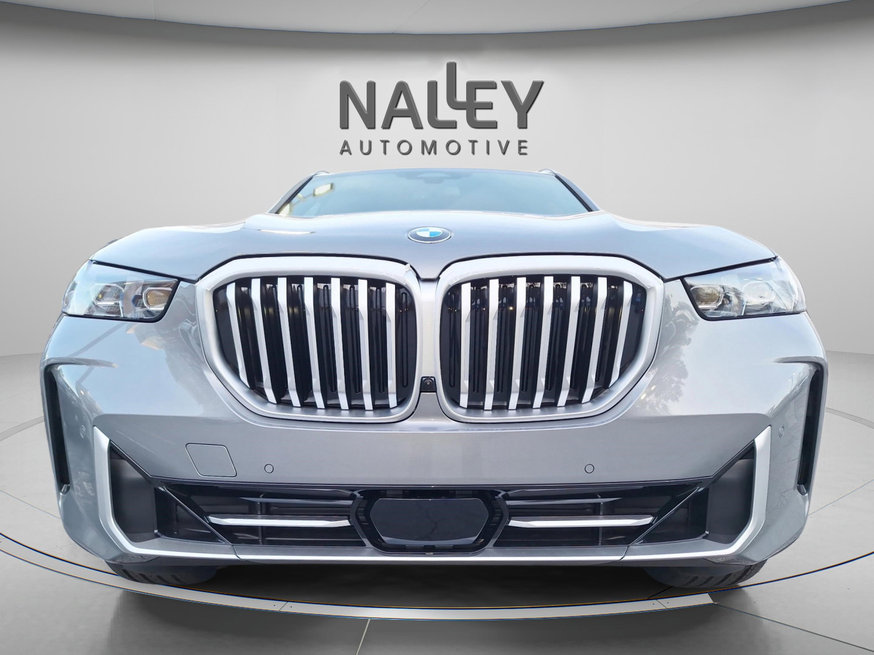 Used 2026 BMW X5 xDrive40i w/ Premium Package AWD/4WD image 7