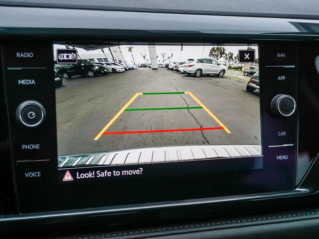 Used 2022 Volkswagen Taos SEL image 24