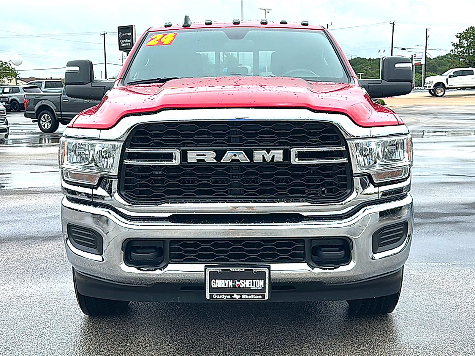 Used 2024 RAM 2500 Tradesman w/ Chrome Appearance Group AWD/4WD image 11