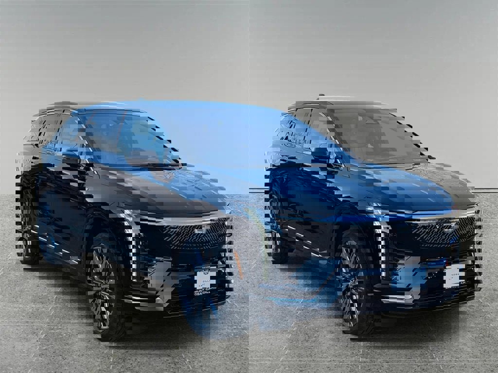 New 2026 Cadillac Optiq Luxury 2 image 8