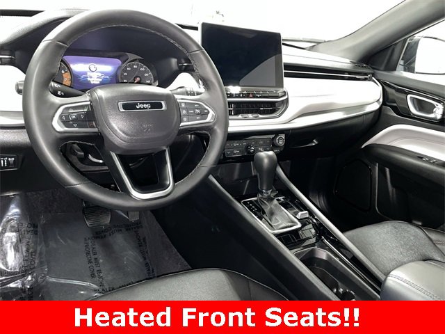 Used 2024 Jeep Compass Limited image 17