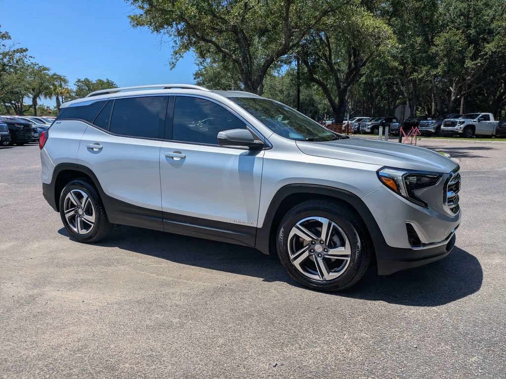 Used 2021 GMC Terrain SLT FWD image 2