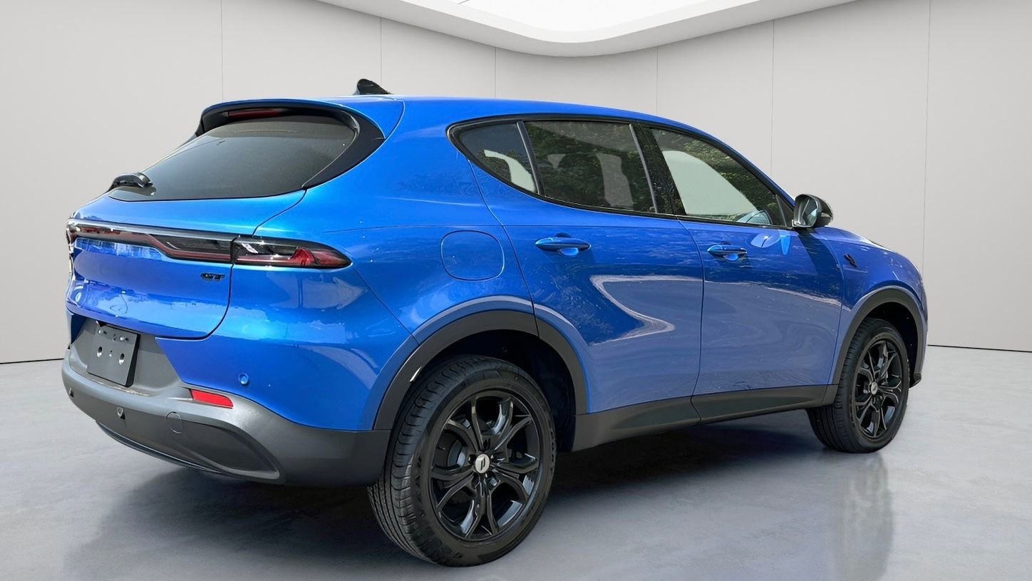 Used 2023 Dodge Hornet GT w/ GT Blacktop Package image 4