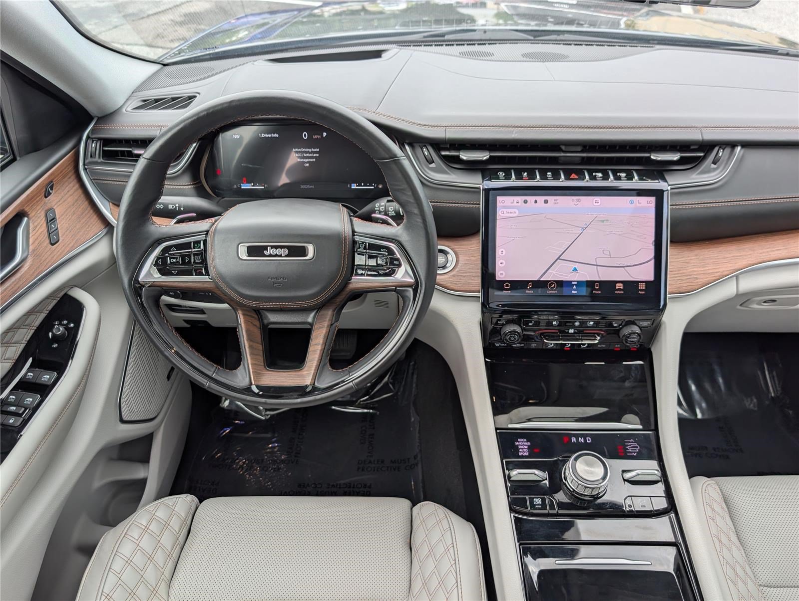 Used 2023 Jeep Grand Cherokee L Summit w/ Advanced Protech Group IV AWD/4WD image 19