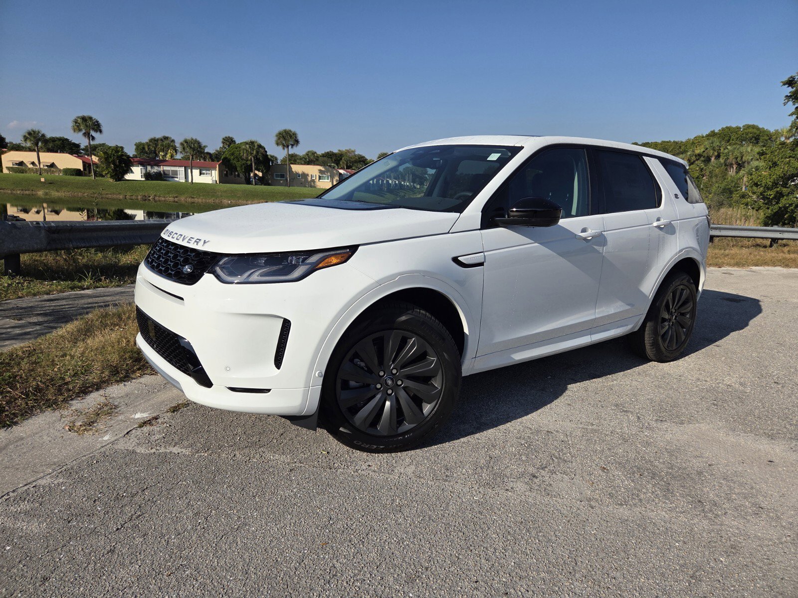 New 2025 Land Rover Discovery Sport S AWD/4WD image 1