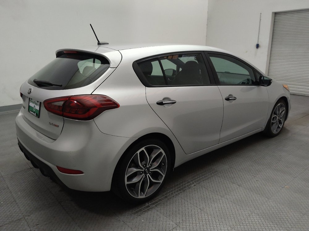 Used 2016 Kia Forte SX FWD image 9