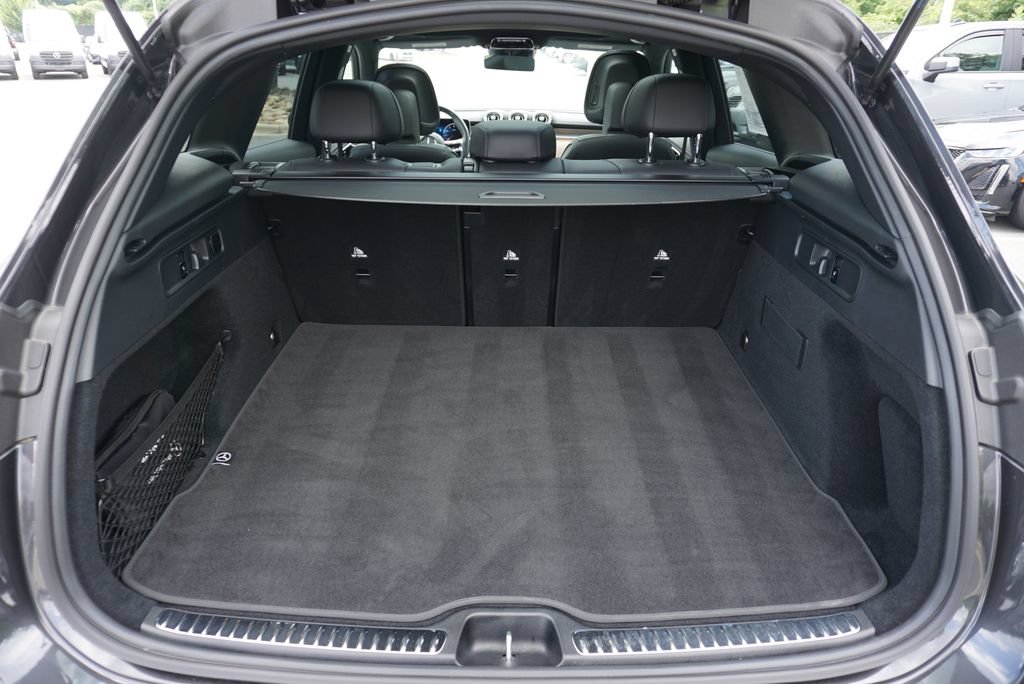 Certified 2025 Mercedes-Benz GLC 300 4MATIC image 30