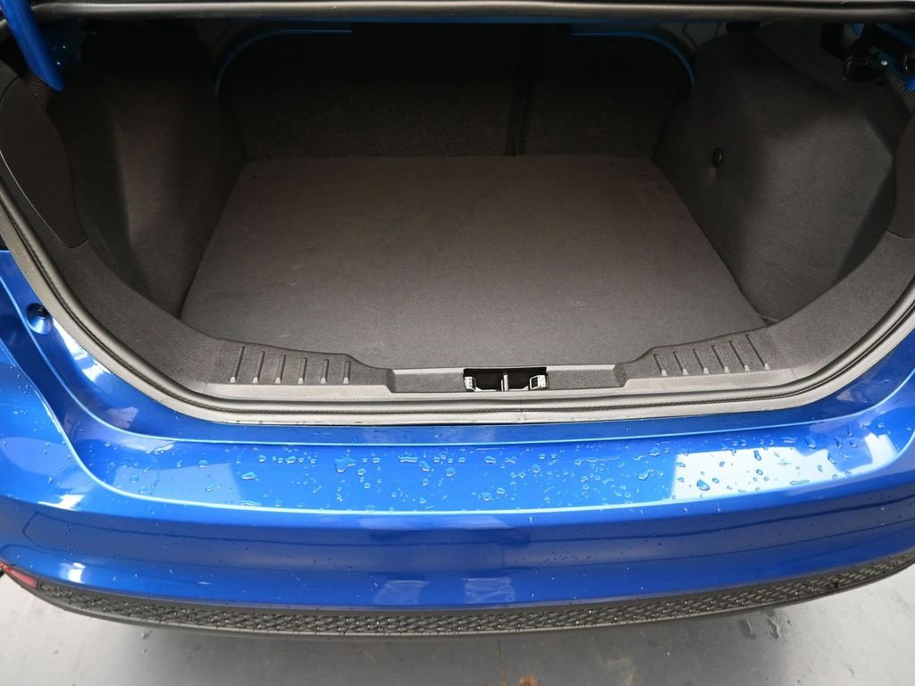 Used 2018 Ford Focus SE image 25