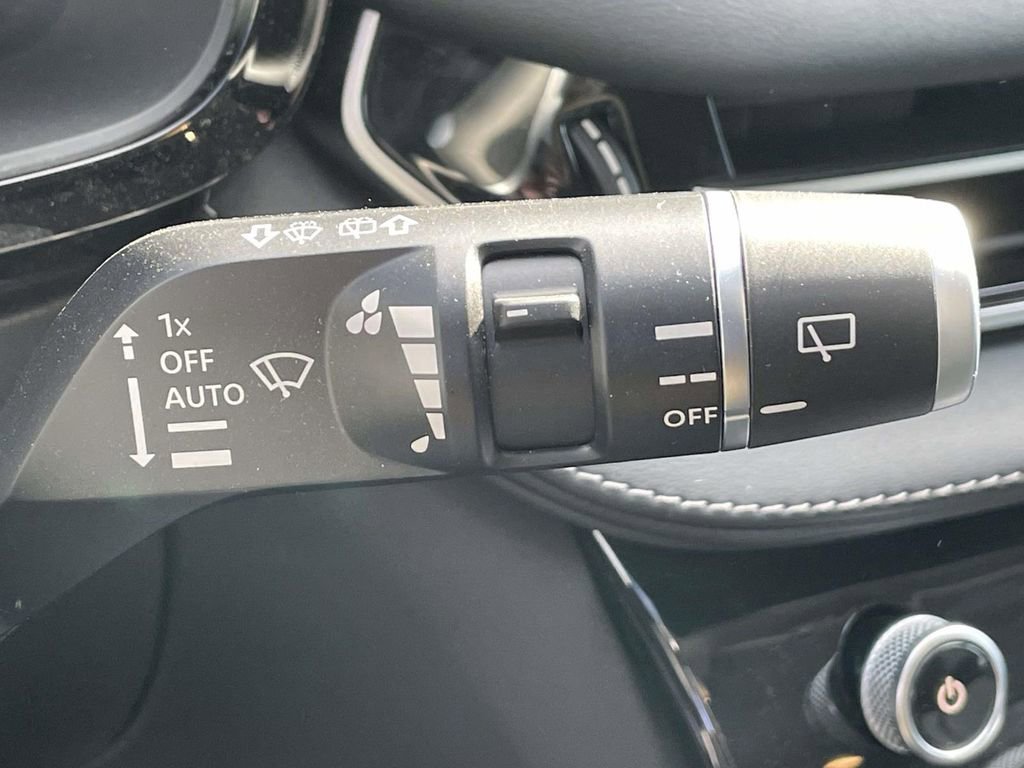 Used 2025 INFINITI QX60 Luxe image 23