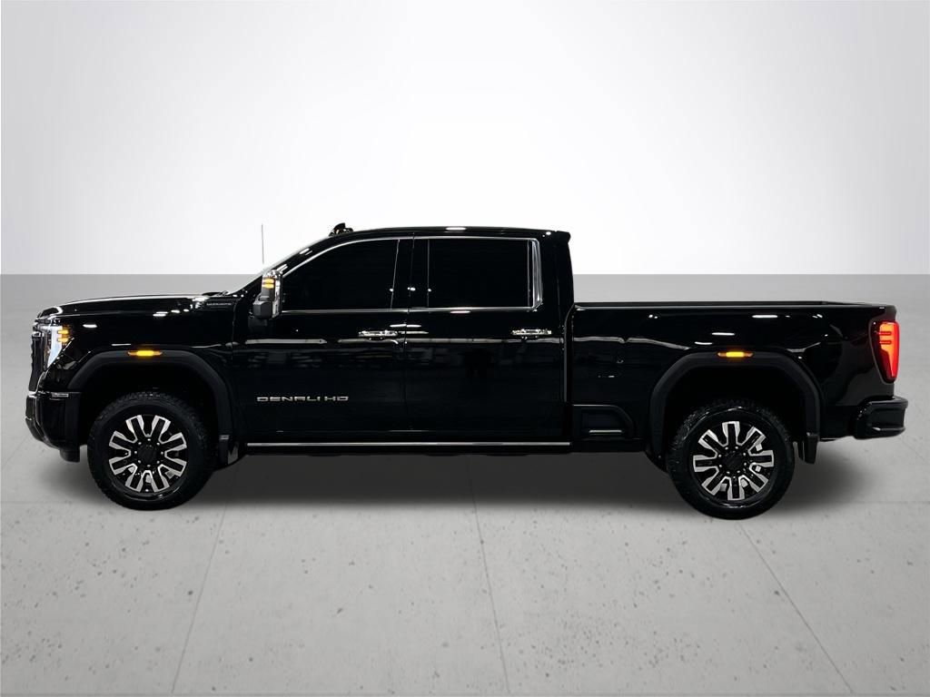 Used 2024 GMC Sierra 2500 Denali Ultimate AWD/4WD image 13