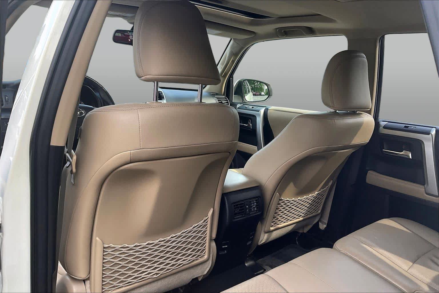 Used 2015 Toyota 4Runner Limited AWD/4WD image 21