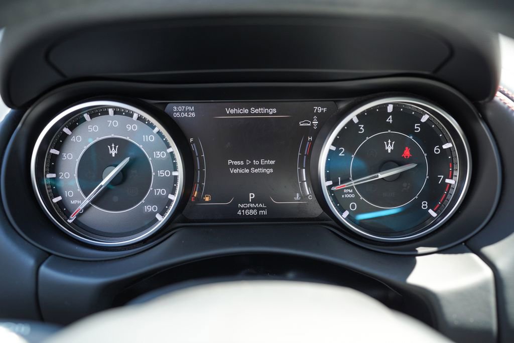 Used 2022 Maserati Levante GT AWD/4WD image 27