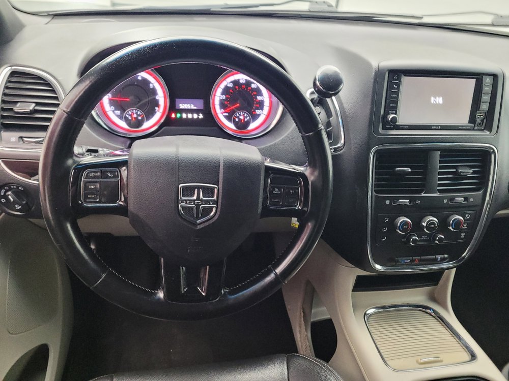 Used 2020 Dodge Grand Caravan SXT FWD image 22