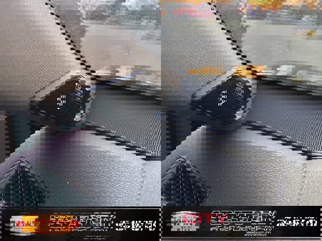 Used 2021 Toyota Avalon TRD image 37