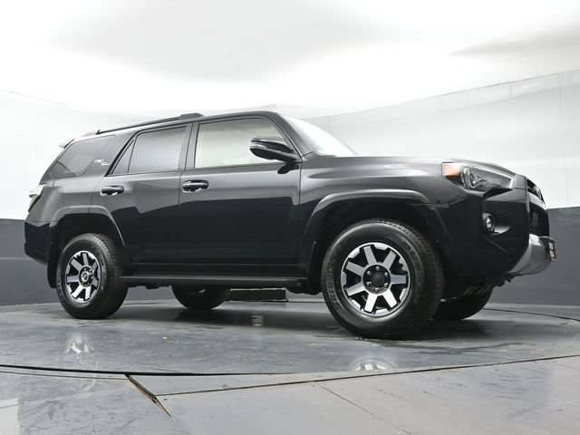 Certified 2023 Toyota 4Runner TRD Off-Road Premium w/ Moonroof Package AWD/4WD image 37